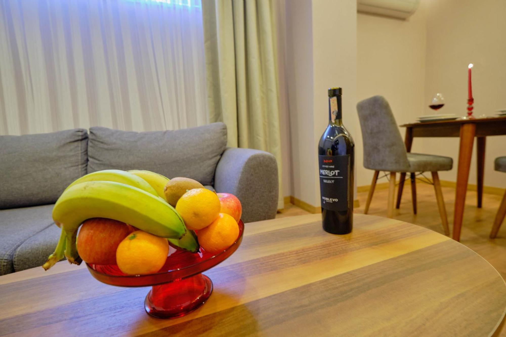 Apartment 1 Jakuzili